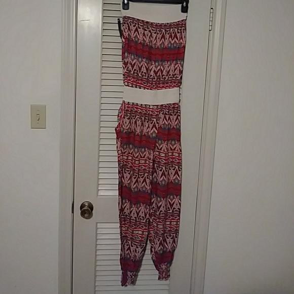 Jumpsuit - Picture 3 of 4